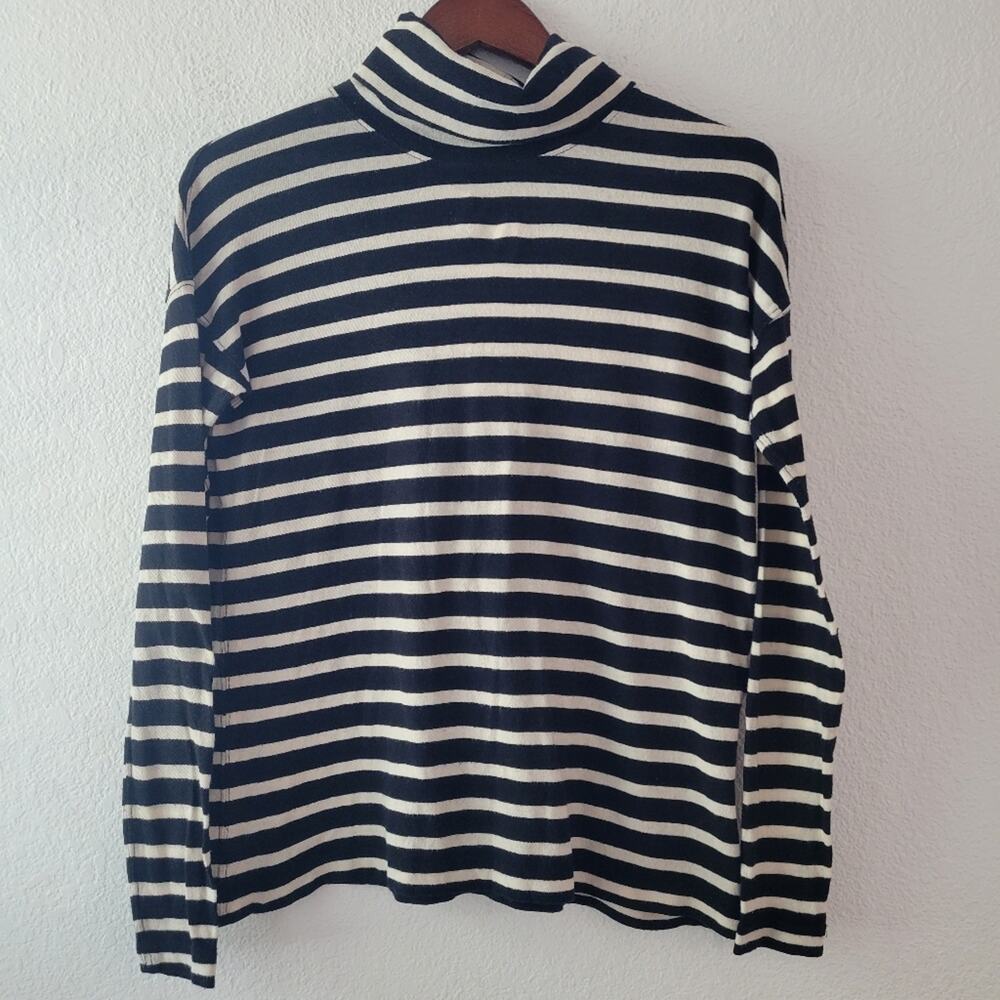 J. Crew Striped Oversized Black and Beige Turtleneck Sz XXS Classic Preppy Fall